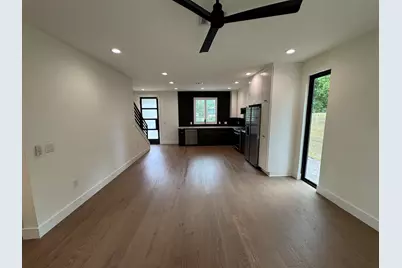 3510 Lyons Road, Austin, TX 78702 - Photo 4