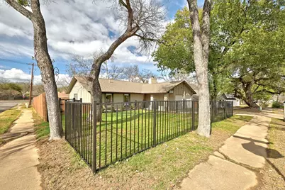 7210 Towering Oaks Drive, Austin, TX 78745 - Photo 8