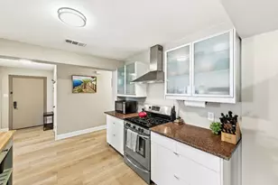 7210 Towering Oaks Dr, Austin, TX 78745 - Photo 16