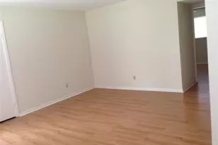 706 W 34th St, Austin, TX 78705 - Photo 4