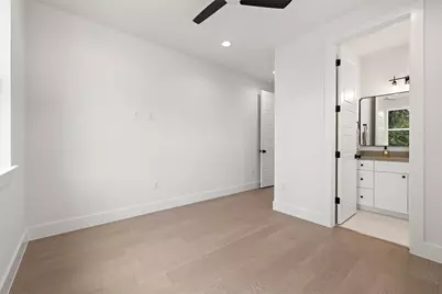 1702 Pennsylvania Avenue, Austin, TX 78702 - Photo 28