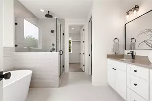 1702 Pennsylvania Ave, Austin, TX 78702 - Photo 20