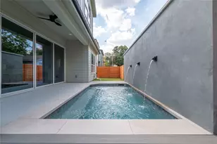 1702 Pennsylvania Ave, Austin, TX 78702 - Photo 32