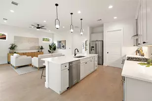 1702 Pennsylvania Ave, Austin, TX 78702 - Photo 8