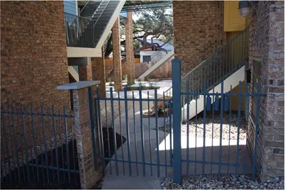 513 South Park Drive #302, Austin, TX 78704 - Photo 2