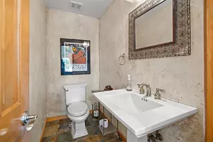 102 Canyon Cir W, Austin, TX 78746 - Photo 30