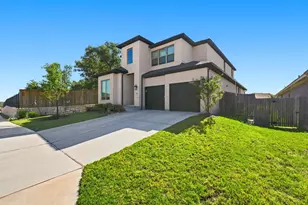 186 Cyrus Milton Dr, Buda, TX 78610 - Photo 4