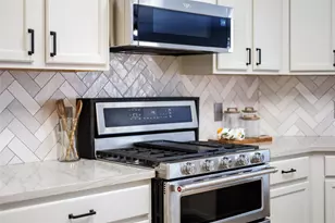 3318 Cantera Way, Round Rock, TX 78681 - Photo 12