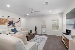 13005 Brahmin Dr, Austin, TX 78724 - Photo 10