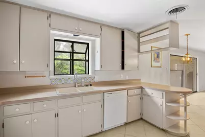 5509 Mapleleaf Drive, Austin, TX 78723 - Photo 8