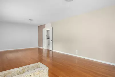 5509 Mapleleaf Drive, Austin, TX 78723 - Photo 4