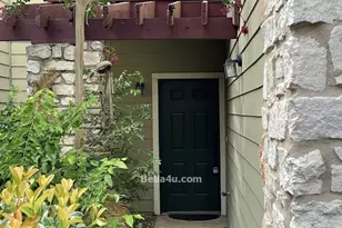 512 Eberhart Ln, Austin, TX 78745 - Photo 2