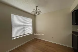 512 Eberhart Ln, Austin, TX 78745 - Photo 6