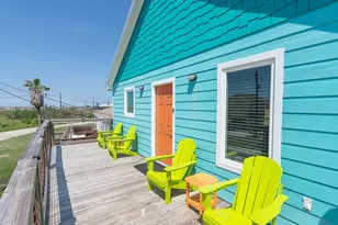 119 Beach Front Dr, Matagorda, TX 77457 - Photo 6