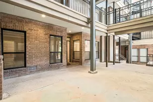 1910 Robbins Pl, Austin, TX 78705 - Photo 2