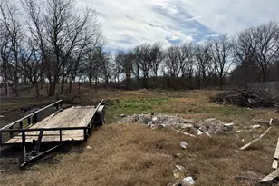 330 Joe Robinson Dr, Kyle, TX 78640 - Photo 2