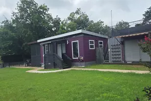 916 S Main St, Lockhart, TX 78644 - Photo 1