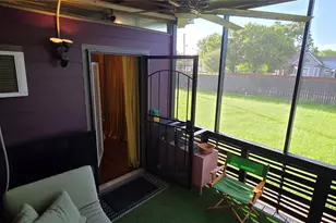 916 S Main St, Lockhart, TX 78644 - Photo 8