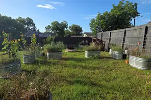 916 S Main St, Lockhart, TX 78644 - Photo 12