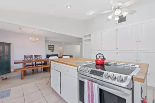 8705 S View Rd, Austin, TX 78737 - Photo 14