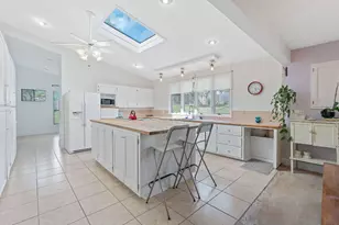 8705 S View Rd, Austin, TX 78737 - Photo 12