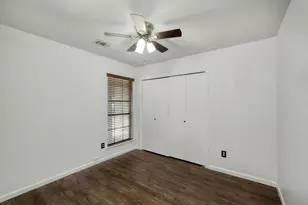 1810 Parkwood Dr, Leander, TX 78641 - Photo 20