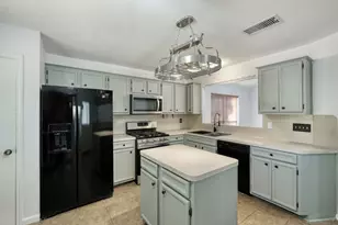 1810 Parkwood Dr, Leander, TX 78641 - Photo 16