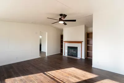 404 S Mill Street, Flatonia, TX 78941 - Photo 8