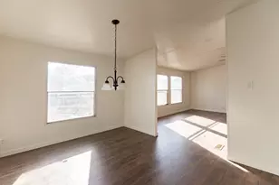 404 S Mill St, Flatonia, TX 78941 - Photo 16