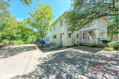 1919 Robbins Place, Austin, TX 78705 - Photo 12