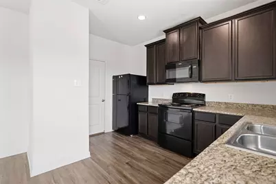 19912 Woodrow Wilson Street, Manor, TX 78653 - Photo 10