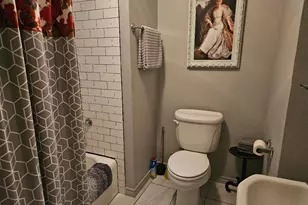 1130 N Main St, Elgin, TX 78621 - Photo 8