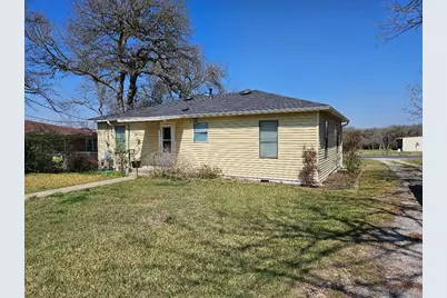 1130 N Main Street, Elgin, TX 78621 - Photo 10