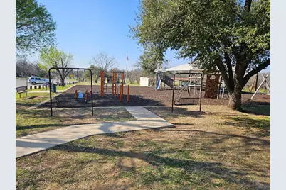 1130 N Main Street, Elgin, TX 78621 - Photo 14