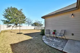 201 Edwin, Kyle, TX 78640 - Photo 18