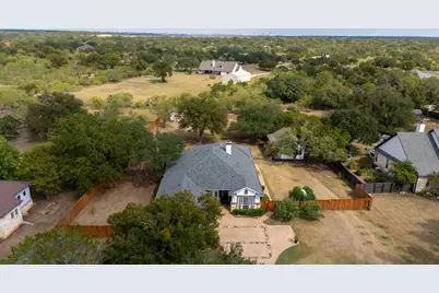 799 W Bartlett Drive, Buda, TX 78610 - Photo 40
