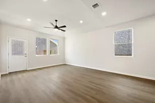 121 Baron Von Gator Dr, San Marcos, TX 78666 - Photo 20