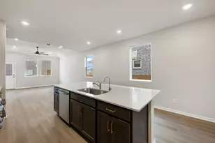 121 Baron Von Gator Dr, San Marcos, TX 78666 - Photo 12