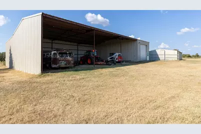 1124 County Road 301, Elgin, TX 78621 - Photo 8