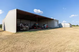 1124 Co Rd 301, Elgin, TX 78621 - Photo 8