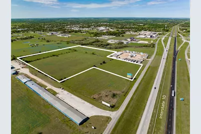 801 Huser Boulevard, Schulenburg, TX 78956 - Photo 2