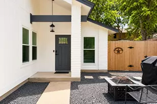 5405 Meadow Crest, Austin, TX 78744 - Photo 2