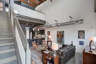 2205 N Lamar Blvd, Austin, TX 78705 - Photo 10