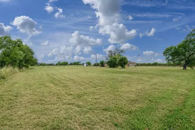 1506 Harwood Road, Luling, TX 78648 - Photo 6
