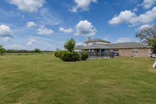 1506 Harwood Rd, Luling, TX 78648 - Photo 30