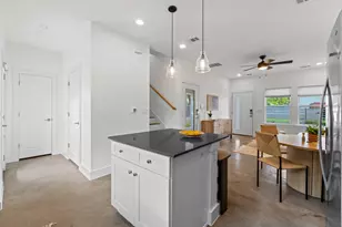 1112 Linden St, Austin, TX 78702 - Photo 14