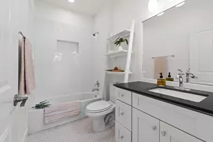 1112 Linden St, Austin, TX 78702 - Photo 16