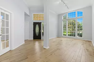 10033 Scull Creek Dr, Austin, TX 78730 - Photo 4