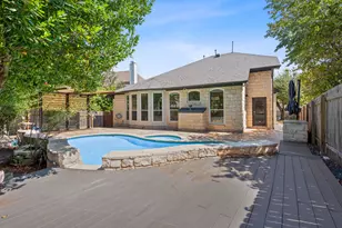 10033 Scull Creek Dr, Austin, TX 78730 - Photo 38