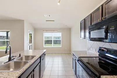 5813 Roderick Drive, Austin, TX 78724 - Photo 4